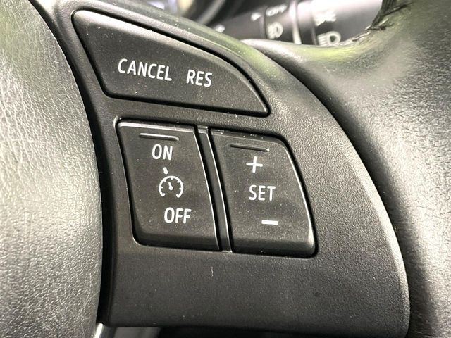 �y�N���[�Y�R���g���[���z�������H�����N���N���s�B�A�N�Z���𗣂��Ă���葬�x�ő��s���ł��A�������^�]���̕��S���y��!�����E�������ȒP�ȃX�C�b�`����Œ����ł��܂��B