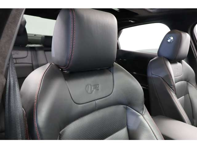 FR�Ȃ�ł͂̃N�C�b�N�ȃn���h�����O�ƁA�H�ʂɋz���t���悤��&ldquo;�L��&rdquo;�Ə̂���邵�Ȃ₩�ȏ��S�n���傫�Ȗ��͂ł��B