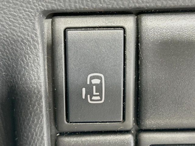 �y�p���[�X���C�h�h�A�z�X�}�[�g�L�[��^�]�Ȃ̃X�C�b�`�ŃX���C�h�h�A�̊J���\���d��������͂����ăh�A���J����K�v�������A���������q�l�ł��A�d���ו��������Ă��鎞�����N�ɊJ���߂ł��܂���