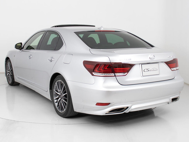 CS�I�[�g�u�����h�u�E�F�U���A�v�G�A������������Ă��܂�!���D�݂͂������ł���?���t���Ă���f�U�C���ȊO�ɂ��A�e�u�����h�̃G�A�����i���ɂĂ���t���o���܂�!