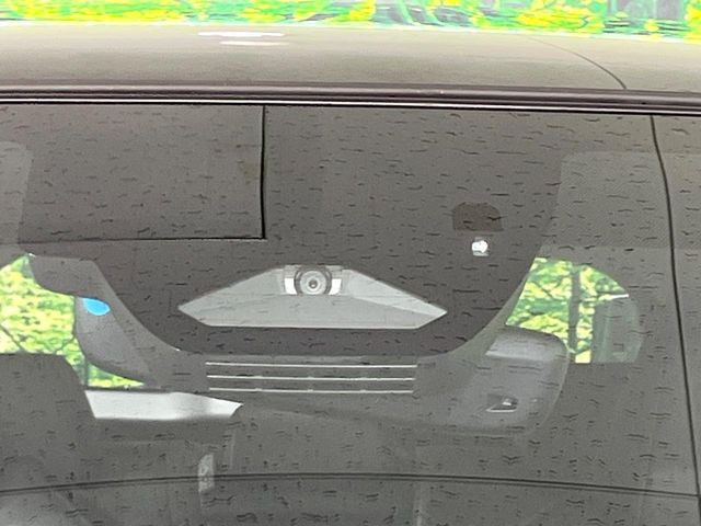 �y�g���^�Z�[�t�e�B�Z���X�z���s���ɑO���̎ԗ�����F�����A�Փ˂������Ȏ��͌x��ƃu���[�L�ŏՓˉ���Ɣ�Q�y�����A�V�X�g�B�����S�Ƀh���C�u�����y���݂��������܂��B