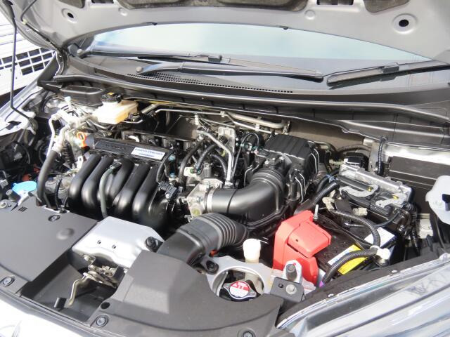 �G���W�����[�������ꂢ�ł���B�@�֋@�\�n���ǍD�ł��B�[�ԑO�ɓ_���������s���܂��B�G���W���I�C���E�I�C���t�B���^�[�E�G�A�R���t�B���^�[�E���C�p�[�S���͕K�������v���܂�(�G�A�R���t�B���^�[�́A�����Ԃ̂�)