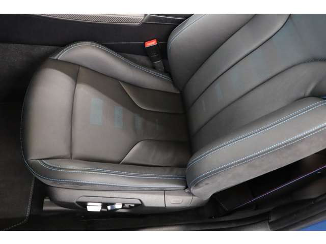 harman/kardon HiFi�T�E���h�V�X�e��(360W�A12�X�s�[�J�[�A7�`�����l���T���E���h)