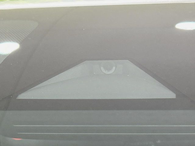 �y�g���^�Z�[�t�e�B�Z���X�z���s���ɑO���̎ԗ�����F�����A�Փ˂������Ȏ��͌x��ƃu���[�L�ŏՓˉ���Ɣ�Q�y�����A�V�X�g�B�����S�Ƀh���C�u�����y���݂��������܂��B