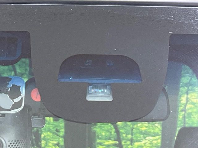 �y�V�e�B�u���[�L�A�N�e�B�u�V�X�e���z�ᑬ���s���ɑO���̎ԗ�����F�����A�Փ˂������Ȏ��͌x��ƃu���[�L�ŏՓˉ���Ɣ�Q�y�����A�V�X�g�B�����S�Ƀh���C�u�����y���݂��������܂��B