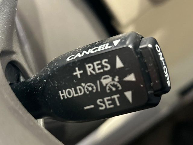 �y���[�_�[�N���[�Y�R���g���[���z�������H�ł̒��������s���y��!!�����ő��x��ۂN���[�Y�R���g���[�����A�Փˌy���V�X�e���ƘA�g���A�O���̎ԗ������m���ĎԊԂ�ۂ悤�ɑ��x���߂��Ă���܂�!!