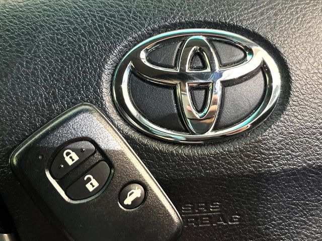 �y�X�}�[�g�L�[�z�J�o����|�P�b�g�ɓ��ꂽ�܂܂ł��h�A�̎{���E�������\�ȃX�}�[�g�L�[�𑕔��B�G���W���̃I���E�I�t�����J�M�����o���K�v����������Ƃ��Ă��֗��ł���