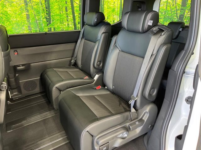 ���ڒ����̓E�H�[�N�X���[�ƂȂ��Ă���܂��B���ڂƎO��ڂ̈ړ�����~�肪�Ƃ��Ă��y�ɂȂ�̂ŁA���~��̍ۂ��X�g���X�������邱�Ƃ͂���܂����