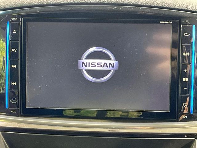 �y����8�^�i�r�z�l�C�̏����i�r�𑕔��B�I�[�f�B�I�@�\���[�����Ă���ABluetooth�ڑ�����΂������̃X�}�z��MP3�v���C���[�̉��y���Đ��\!�����̉^�]������Ɋy�����Ȃ�܂�!!