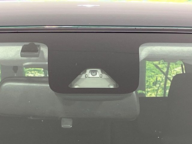 �y�X�}�[�g�A�V�X�g�z���s���ɑO���̎ԗ�����F�����A�Փ˂������Ȏ��͌x��ƃu���[�L�ŏՓˉ���Ɣ�Q�y�����A�V�X�g�B�����S�Ƀh���C�u�����y���݂��������܂��B