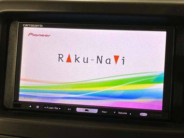 �y�i�r�Q�[�V�����z�g���₷���i�r�ŖړI�n�܂ł�������ē����Ă���܂��B�e��I�[�f�B�I�Đ��@�\���[�����Ă���A���Ԃ̉^�]������Ɋy�����Ȃ�܂�!!