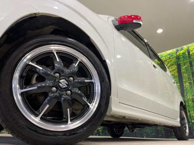 �y����15�C���`�A���~�z�C�[���z�O�ςɃ}�b�`���������A���~�z�C�[���𑕒����Ă���܂��B�e��ЊO�A���~�z�C�[����A�X�^�b�h���X�^�C�����戵�����Ă���܂��B���񂲑��k����������