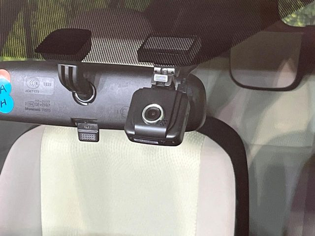 �y�h���C�u���R�[�_�[�z���S�E���S�ȃJ�[���C�t�ɕK�{�̃h���C�u���R�[�_�[�𑕔�!���s���͂������A������^�]�⎖�̂ɑ��������ۂ̏󋵂��f���ŋL�^���A����̃��X�N�ɔ����܂��B