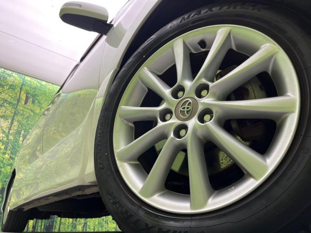 �y����17�C���`�A���~�z�C�[���z�O�ςɃ}�b�`���������A���~�z�C�[���𑕒����Ă���܂��B�e��ЊO�A���~�z�C�[����A�X�^�b�h���X�^�C�����戵�����Ă���܂��B���񂲑��k����������