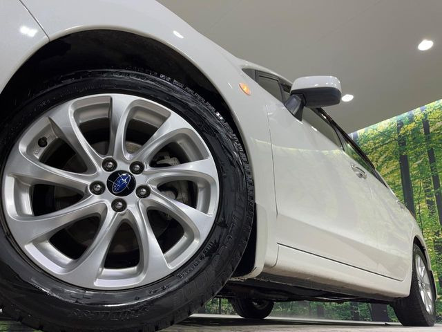 �y����16�C���`�A���~�z�C�[���z�O�ςɃ}�b�`���������A���~�z�C�[���𑕒����Ă���܂��B�e��ЊO�A���~�z�C�[����A�X�^�b�h���X�^�C�����戵�����Ă���܂��B���񂲑��k����������