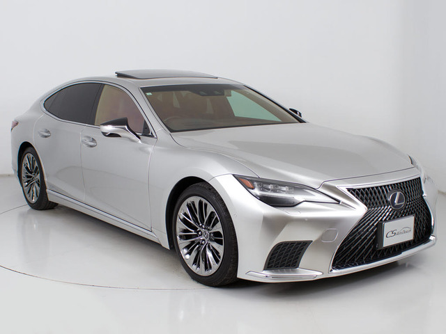 �����ʃJ���[ ��e���X�^�[�����ʂ̂悤�Ȏ����A���̕ω��ŖL���ȕ\������o�������ϔ������V���o�[�ł�!