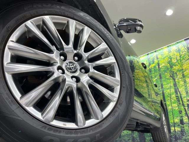 �y����18�C���`�A���~�z�C�[���z�O�ςɃ}�b�`���������A���~�z�C�[���𑕒����Ă���܂��B�e��ЊO�A���~�z�C�[����A�X�^�b�h���X�^�C�����戵�����Ă���܂��B���񂲑��k����������