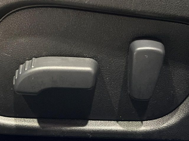 �y�p���[�V�[�g�z�X�C�b�`��ŊȒP�ɃV�[�g�̔��������\!�d��������͂�����܂���!���K�ȃV�[�g�|�W�V�����ɃZ�b�g���āA���K�ȃh���C�u�����y���݂��������B