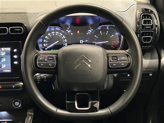 C5エアクロスSUVシャイン ブルーHDi ディーゼル