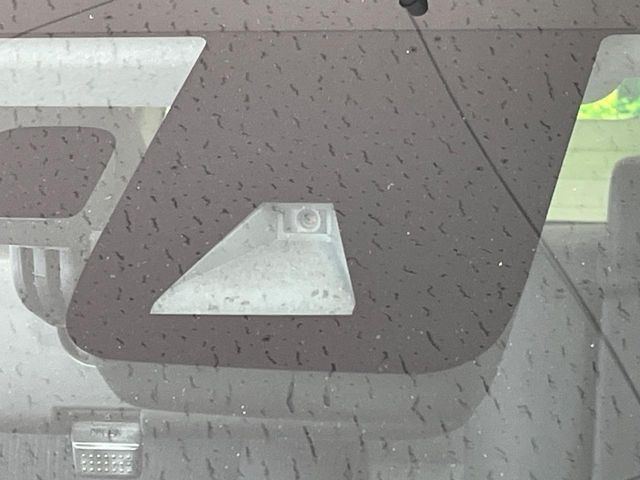 �y�v���N���b�V���Z�[�t�e�B�z�O���̎ԗ��������m���A�Փ˂������Ȏ��͌x��Œ��ӂ𑣂��A�u���[�L�𓥂ޗ͂��T�|�[�g�B�u���[�L�𓥂߂Ȃ������ꍇ�͏Փ˔�Q�y���u���[�L���쓮�A�Փˉ�����T�|�[�g���܂��B