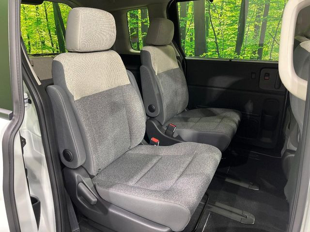 ���i���ȃI���W�i���t���A�}�b�g���I�v�V�����ɂĂ��p�ӂ��Ă���܂��B���D���ȃf�U�C����J���[�����Ԃɍ��킹�đI��ł����������Ƃ��ł��܂���