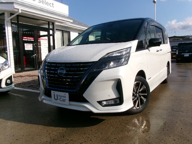 セレナ1.2 e-POWER ハイウェイスターV アーバンクロム