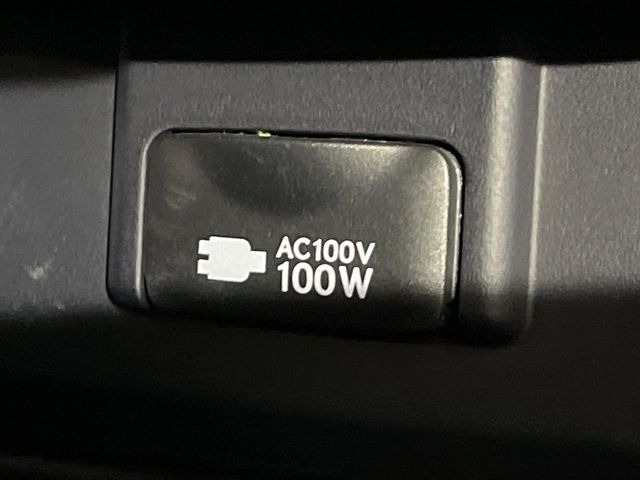 �y�A�N�Z�T���[�R���Z���g�z�L�����v��X�|�[�c�A�A�E�g�h�A�ł̃A�N�e�B�r�e�B�͂������A�ЊQ�E��d�̍ۂɏ����ɂ��Ȃ�AC100V�R���Z���g�𑕔���P�[�^�C��^�u���b�g�A�Q�[���@��̏[�d�ɂ���