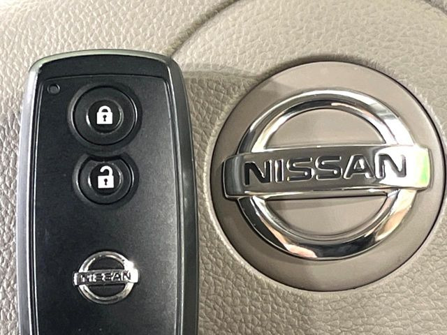 �y�C���e���W�F���g�L�[�z�J�o����|�P�b�g�ɓ��ꂽ�܂܂ł��h�A�̎{���E�������\�ȃX�}�[�g�L�[�𑕔��B�G���W���̃I���E�I�t�����J�M�����o���K�v����������Ƃ��Ă��֗��ł���