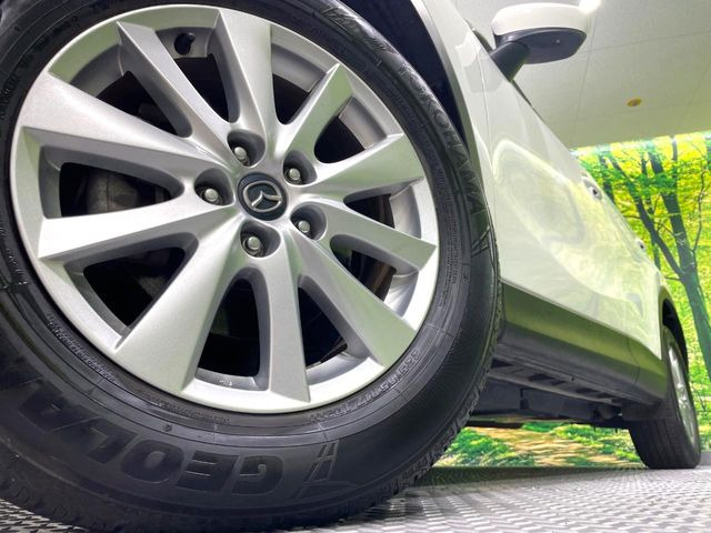 �y����17�C���`�A���~�z�C�[���z�O�ςɃ}�b�`���������A���~�z�C�[���𑕒����Ă���܂��B�e��ЊO�A���~�z�C�[����A�X�^�b�h���X�^�C�����戵�����Ă���܂��B���񂲑��k����������