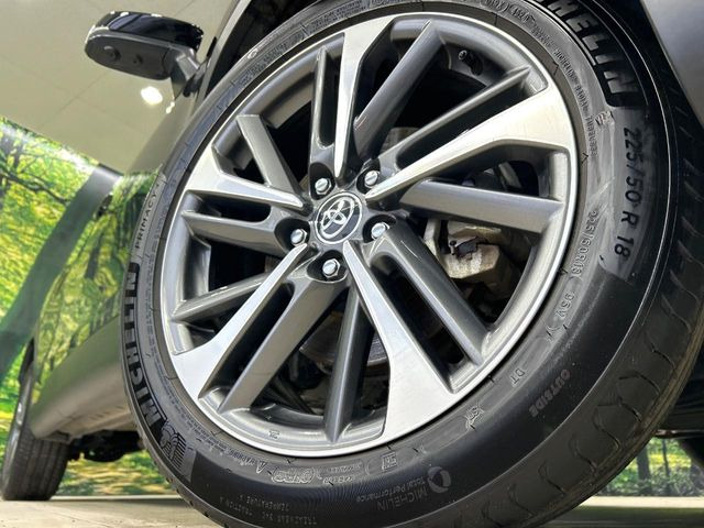 �y����18�C���`�A���~�z�C�[���z�O�ςɃ}�b�`���������A���~�z�C�[���𑕒����Ă���܂��B�e��ЊO�A���~�z�C�[����A�X�^�b�h���X�^�C�����戵�����Ă���܂��B���񂲑��k����������