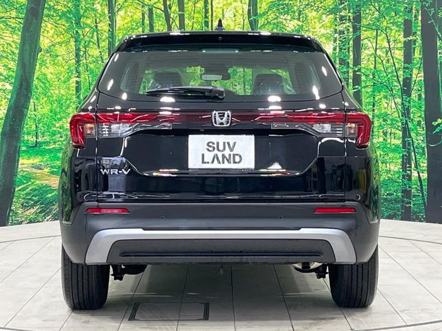 安心の最長10年・走行無制限保証(有償)をご用意。保証内容も充実はもちろん、無料点検&オイル交換や、年中無休の全国・24時間ロードサービスも付帯されておりますのでご安心下さい。