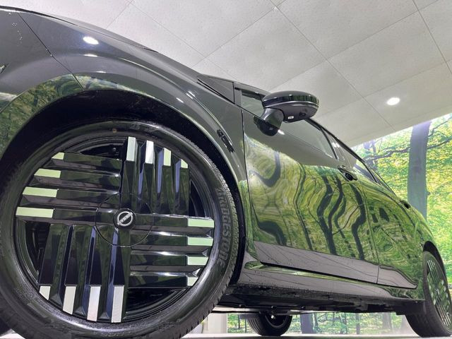 �y����17�C���`�A���~�z�C�[���z�O�ςɃ}�b�`���������A���~�z�C�[���𑕒����Ă���܂��B�e��ЊO�A���~�z�C�[����A�X�^�b�h���X�^�C�����戵�����Ă���܂��B���񂲑��k����������