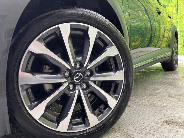 �y����18�C���`�A���~�z�C�[���z�O�ςɃ}�b�`���������A���~�z�C�[���𑕒����Ă���܂��B�e��ЊO�A���~�z�C�[����A�X�^�b�h���X�^�C�����戵�����Ă���܂��B���񂲑��k����������