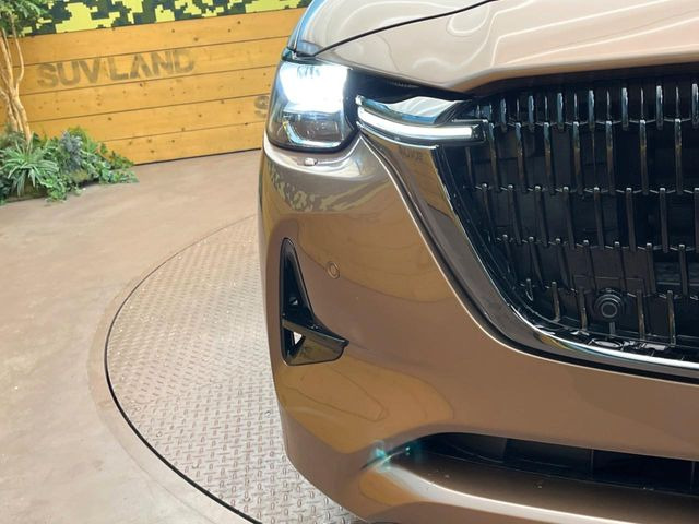 �yLED�w�b�h���C�g�z���V����ԑ��s�����ǍD�Ȏ��E���m�ۂ����S���ĉ^�]�ł��鍂�P�xLED�w�b�h���C�g�𑕔�!�_�����x�������A����d�͂��}�����Ă��܂��B