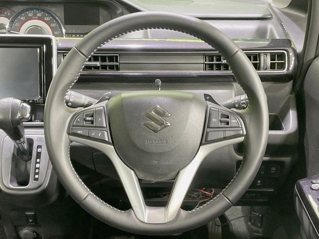 �y�����v�����X�e�A�����O�z�㎿�Ȋv���g�p���邱�ƂŁA��ɂ����������݂ƂĂ��^�]���₷���n���h���ł���