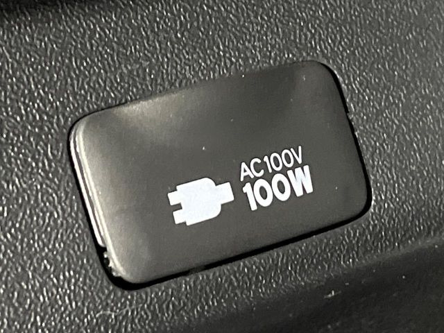 �y�A�N�Z�T���[�R���Z���g�z�L�����v��X�|�[�c�A�A�E�g�h�A�ł̃A�N�e�B�r�e�B�͂������A�ЊQ�E��d�̍ۂɏ����ɂ��Ȃ�AC100V�R���Z���g�𑕔���P�[�^�C��^�u���b�g�A�Q�[���@��̏[�d�ɂ���