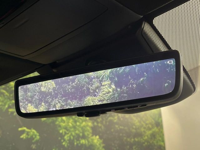 �y�f�W�^���C���i�[�~���[�z��Ȃ̑傫�ȉו��⓯��҂Ō�����m�F���Â炢���ł����S!�J�������B�e�����ԗ�����̉f�������[���~���[���ɕ\���B�N���A�Ȏ��E�ŏ󋵂̊m�F���\�ł�!