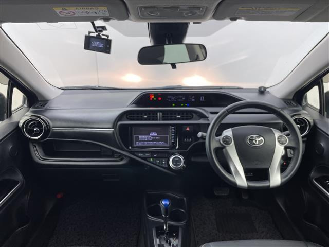 アクア1.5 G ブラックソフトレザーセレクション