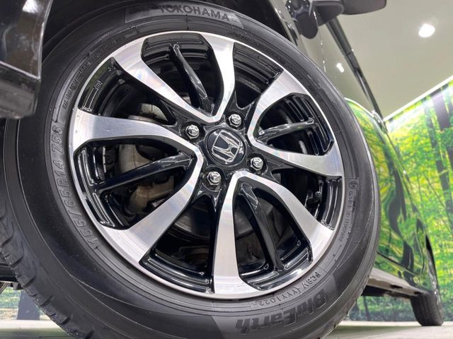 �y����14�C���`�A���~�z�C�[���z�O�ςɃ}�b�`���������A���~�z�C�[���𑕒����Ă���܂��B�e��ЊO�A���~�z�C�[����A�X�^�b�h���X�^�C�����戵�����Ă���܂��B���񂲑��k����������