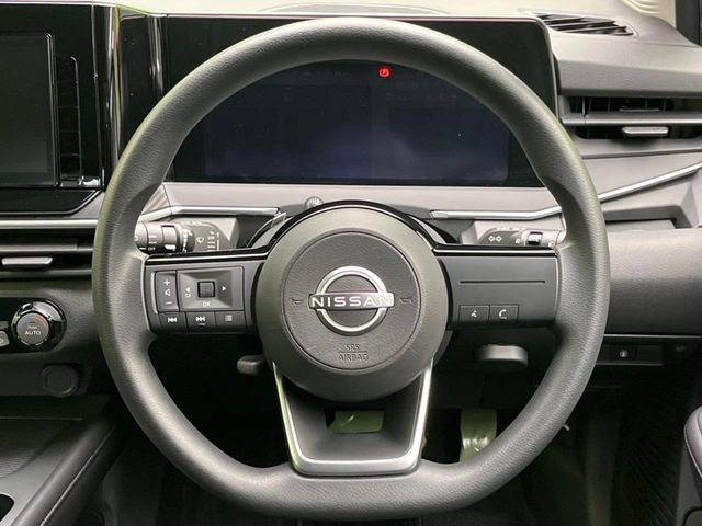 �y�X�e�A�����O�X�C�b�`�z�^�]���A�O������ڐ������炷���ƂȂ��A�I�[�f�B�I���̑��삪�\�ȕ֗��@�\!���S&���K�ȃh���C�u�����o���Ă���܂���