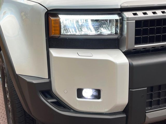 �yLED�w�b�h���C�g�z���V����ԑ��s�����ǍD�Ȏ��E���m�ۂ����S���ĉ^�]�ł��鍂�P�xLED�w�b�h���C�g�𑕔�!�_�����x�������A����d�͂��}�����Ă��܂��B