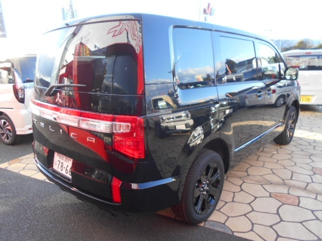 デリカD:52.2 ブラック エディション 4WD