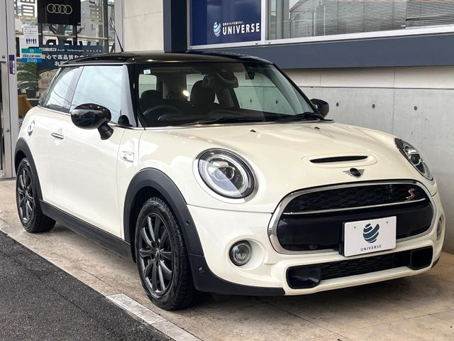 �������x�̃K���X�疌�ŝ����͂������A�㎿�ȃc���E����������B���O����_���J�����؂Ȉ��Ԃ�ی삵�A�F�����E�򉻂�h�~�B�u�e�X�v���b�V���R�[�g�v�A�u�e�v���~�b�T�R�[�g�v���炨�I�т��������܂��B