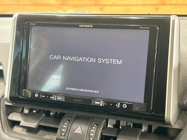 �y�i�r�Q�[�V�����z�g���₷���i�r�ŖړI�n�܂ł�������ē����Ă���܂��B�e��I�[�f�B�I�Đ��@�\���[�����Ă���A���Ԃ̉^�]������Ɋy�����Ȃ�܂�!!