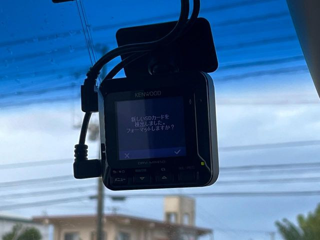 �y�h���C�u���R�[�_�[�z���S�E���S�ȃJ�[���C�t�ɕK�{�̃h���C�u���R�[�_�[�𑕔�!���s���͂������A������^�]�⎖�̂ɑ��������ۂ̏󋵂��f���ŋL�^���A����̃��X�N�ɔ����܂��B