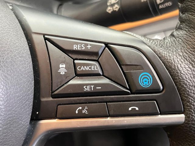 �y�v���p�C���b�g�z�������H�ł̒��������s���y��!!�a�؎��Ə��񑖍s�̃V�[���ŁA�A�N�Z���E�u���[�L�E�X�e�A�����O�������Ő��䂵�A�������^�]�̕��S���y�����Ă���܂���