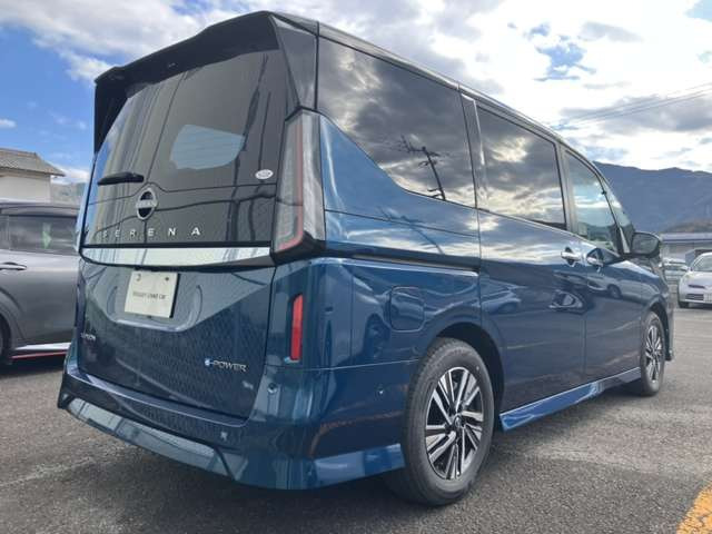 セレナ1.4 e-POWER ルキシオン