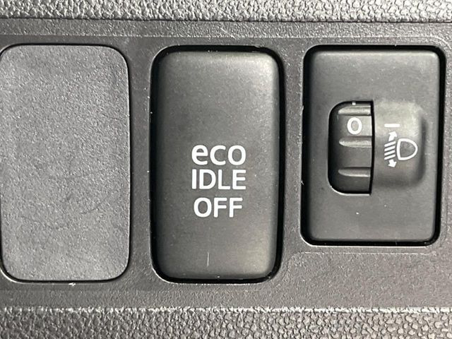 �y�A�C�h�����O�X�g�b�v�z�ԐM����a�؂Œ�Ԃ����ۂɃG���W�����~���A���ʂȔR���̏����}���܂��B�R��������ی�ɂȂ���@�\��G���W���̓u���[�L�𗣂��΍Ďn�����܂��B