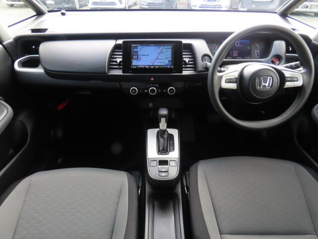 ���O���̐��|�E�K���X�n�{�f�B�R�[�e�B���O��CAR�N���[�j���O���Ǝ҂��{�H�������܂��̂ő�ϐ����B�I���b�N�X�����Ԃł݂͂Ȃ��܂ɉ��K�ȃh���C�u�����񑩁B