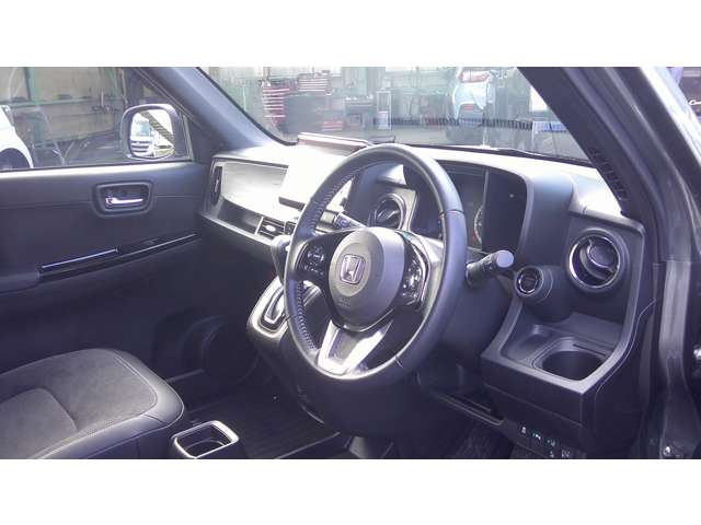 N-ONEプレミアム ツアラー 4WD